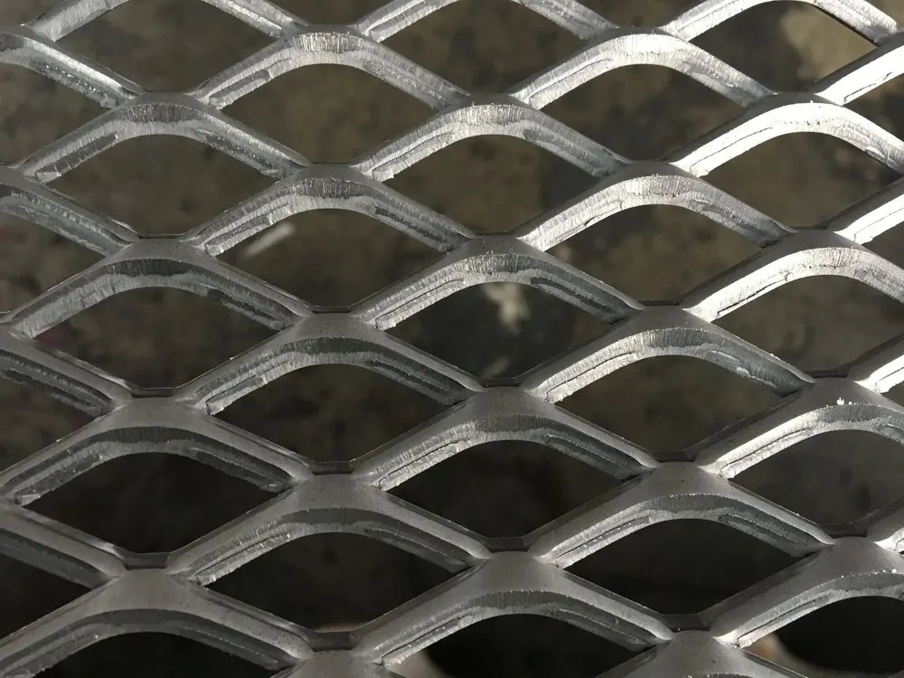 Cut sheet metal 3 and 4 mm